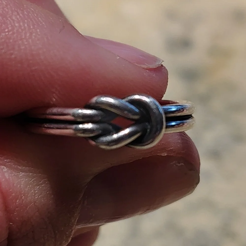 Retired James Avery Lovers Knot Ring - Picture 2 of 4